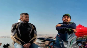 مطاردة أمنية مكثفة للقبض على سائق مركبة تسبب في مصرع خالد وأنس